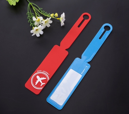 Un buon prezzo. Cartone animato e design moderno Etichetta di bagaglio in silicone con privacy Nome carta d'identità BPA gratuito in linea