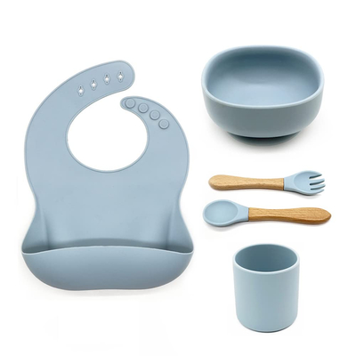 Un buon prezzo. Busbana francese dell'insieme del padellame del silicone e ciotola multicolori portatili BPA liberamente in linea
