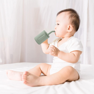Tazza Microwaveable del bambino del prodotto della cucina del silicone con Straw Reusable