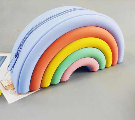 Un buon prezzo. Rainbow Pop Shoulder Purse Fidget Toys Bag Sensory Silicone Rainbow Clouds Zaino Per Ragazze Cassa matita Bambini Regali in linea