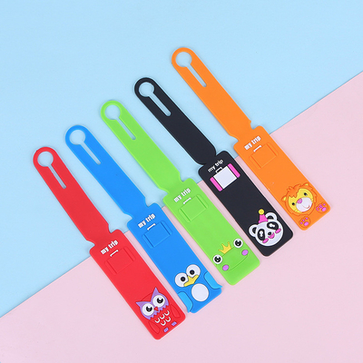 Un buon prezzo. Etichette per bagagli in silicone flessibile e luminoso per i viaggi, facili da portare in valigia, etichette con biglietti a nome in linea