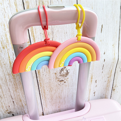 Un buon prezzo. Colori di cartoni animati arcobaleno tag silicone per bagagli per valigie bagagli bagagli di viaggio tag identificativi in linea