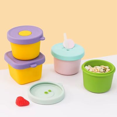 qualità Scatola per alimenti per bambini premium in silicone al 100% con porta per cannuccia – Vassoio per congelatore a prova di perdite e contenitore per snack per bambini | Elementi essenziali per l'alimentazione dei bambini multicolori, ecologici e di qualità alimentare fabbrica